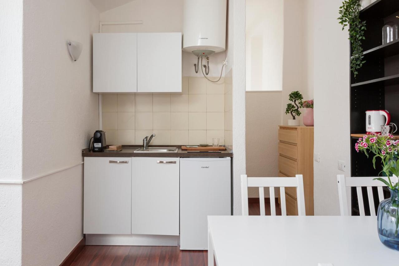 1 Bedroom Apt - Duomo 4 Milan Luaran gambar